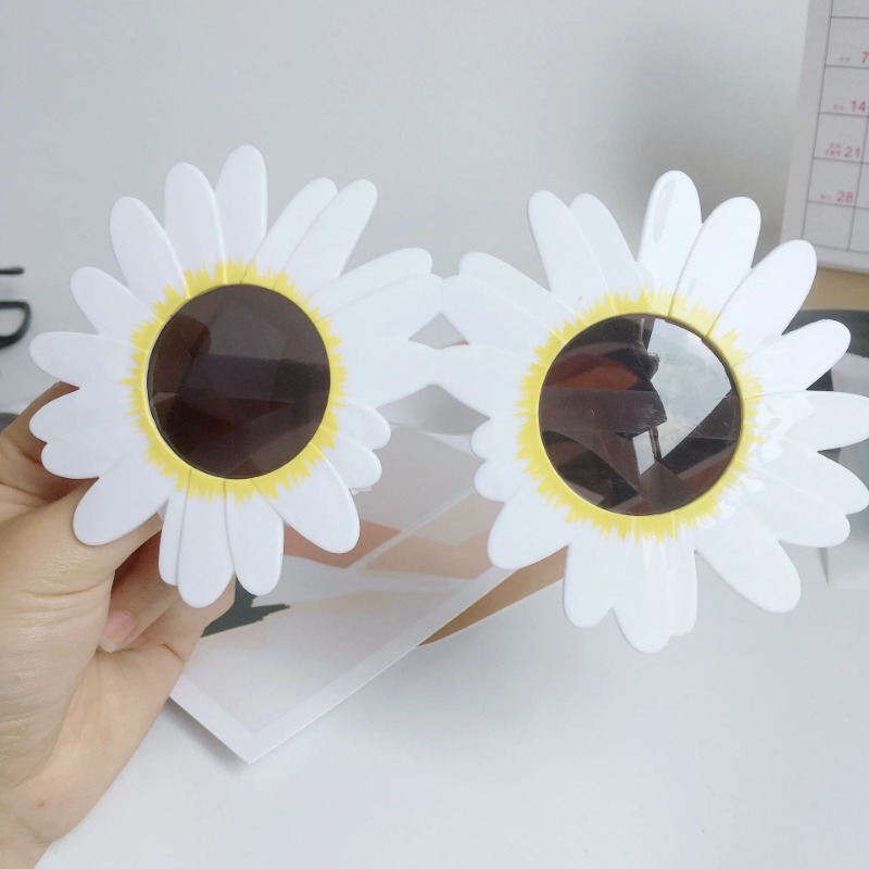 ひまわりサングラス 小さなデイジー型サングラス 面白いパーテ - Sunglasses Uv400 のレビューと価格