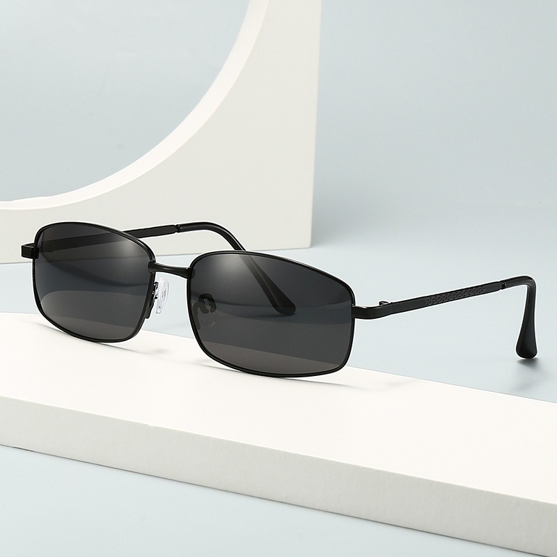 新作偏光サングラス、金属製、ブランドデザイナーによるグラデー - Designer Sunglasses のレビューと価格